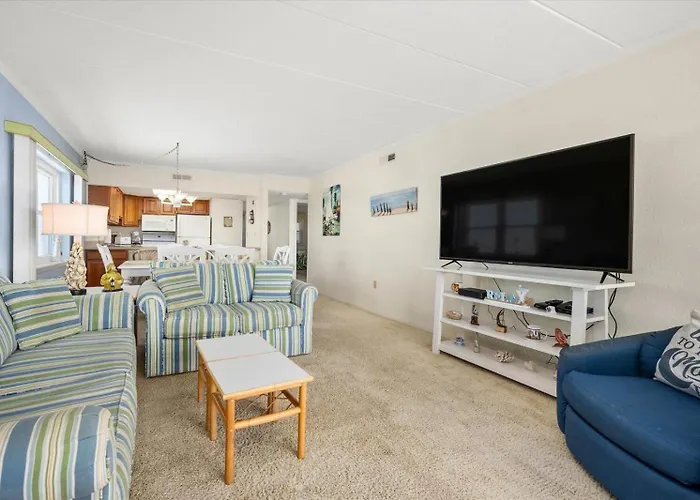 Atlantic Breeze 3 Bedroom Ocean Front With Outdoor Pool! Holiday home *