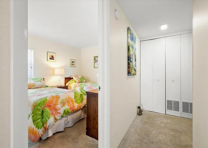 Atlantic Breeze 3 Bedroom Ocean Front With Outdoor Pool! *